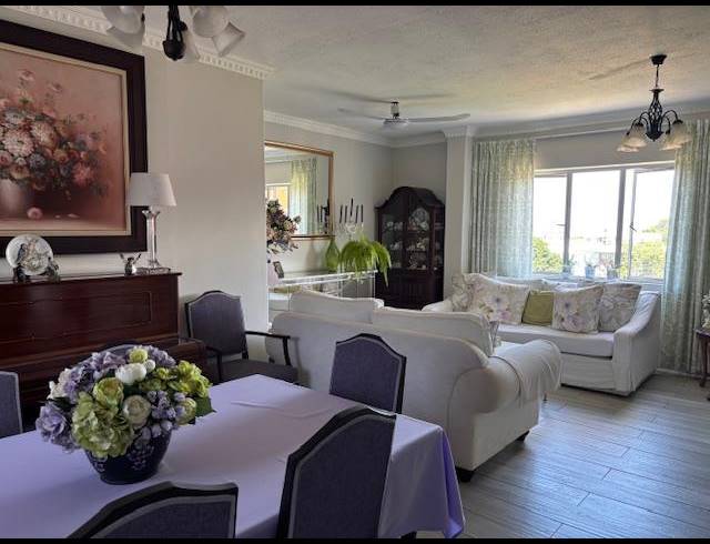 2 BEDROOM APARTMENT FOR SALE IN GLENWOOD